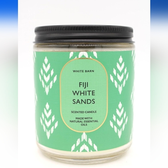 Bath & Body Works White Barn Fiji White Sands scented candle - Picture 1 of 3